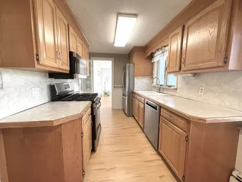 68 Fitzgerald Rd, Springfield, MA 01104 photo 10