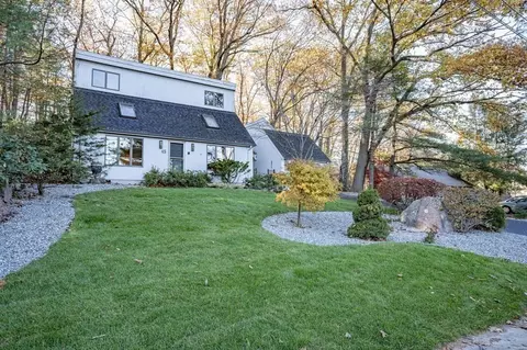 45 High Rock Rd, North Attleboro, MA 02760