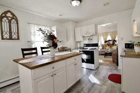 553 Chicopee St, Chicopee, MA 01013 photo 6