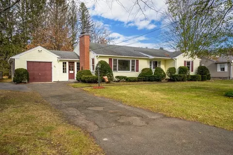 45 West St, Easthampton, MA 01027 photo 2