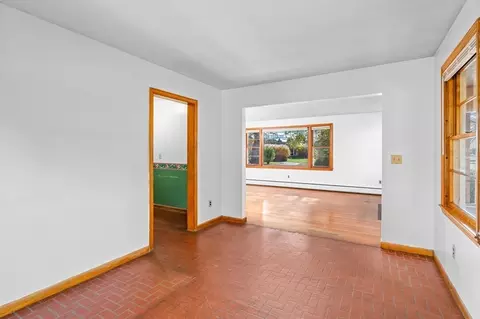 45 West St, Easthampton, MA 01027 photo 11