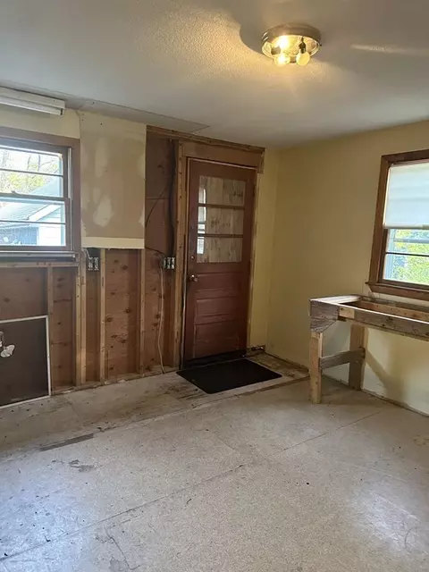 140 High St, Danvers, MA 01923 photo 10
