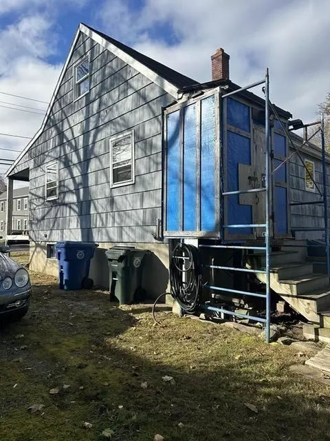 140 High St, Danvers, MA 01923 photo 3