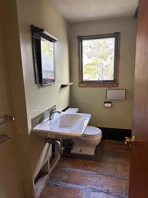 140 High St, Danvers, MA 01923 photo 13
