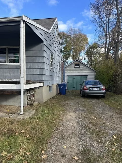 140 High St, Danvers, MA 01923 photo 4
