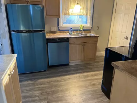 19 Bevier St, Springfield, MA 01107 photo 5