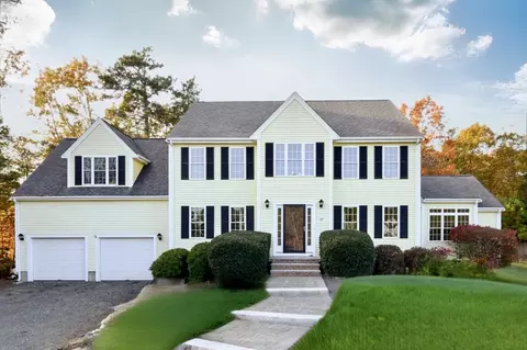 47 Station St, Pembroke, MA 02359