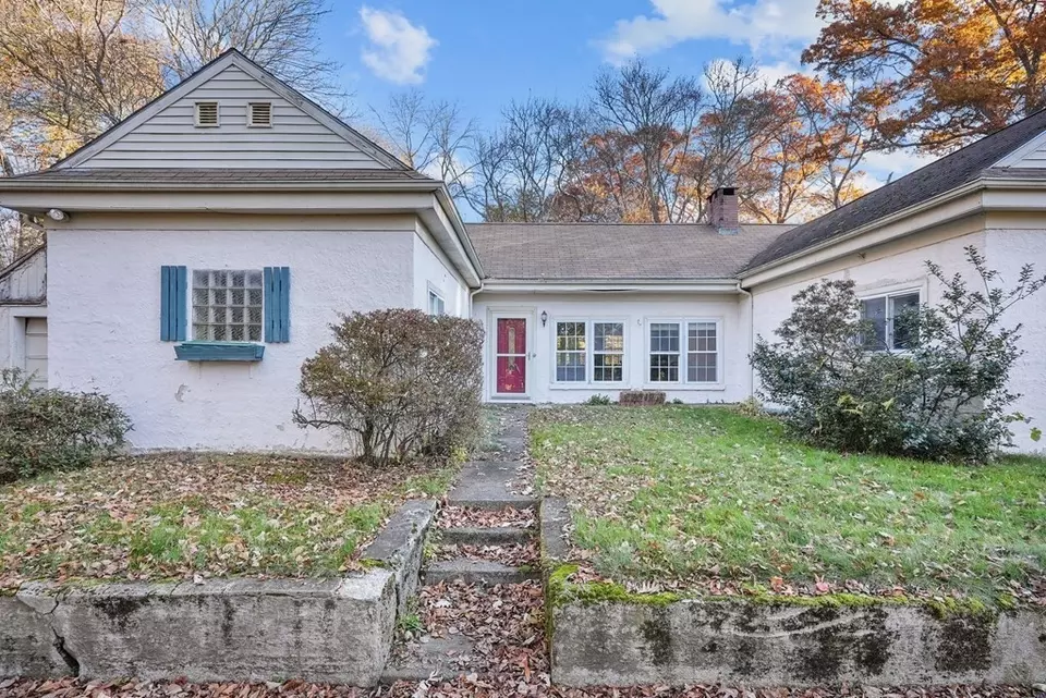 200 Olney St, Seekonk, MA 02771 35 Photos Movoto