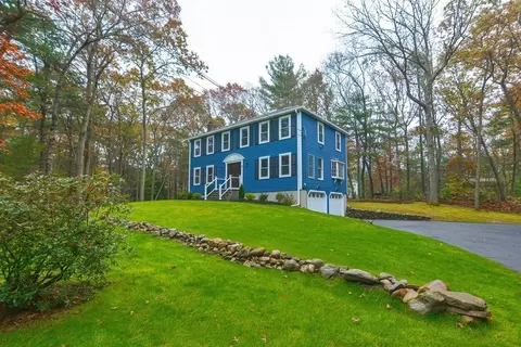 38 Ridge Rd, Walpole, MA 02081