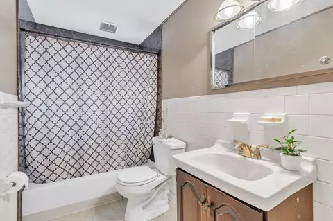 69 Polaski Ave, Chicopee, MA 01013 photo 18