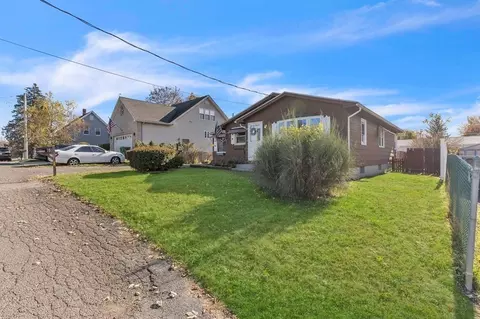 69 Polaski Ave, Chicopee, MA 01013 photo 3