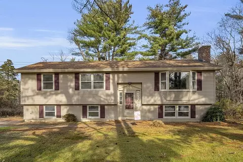 57 Manchaug St, Douglas, MA 01516
