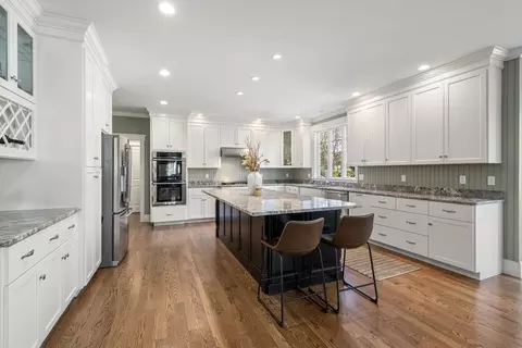 33 Centre St, Dover, MA 02030 photo 4