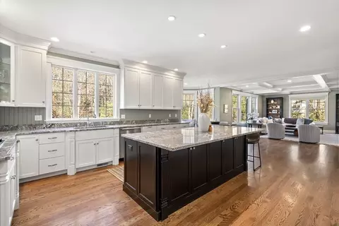 33 Centre St, Dover, MA 02030 photo 6
