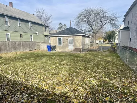 540 Armory St, Springfield, MA 01104 photo 23