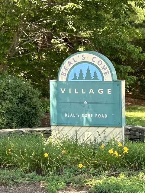 13 Beals Cove Rd #E, Hingham, MA 02043