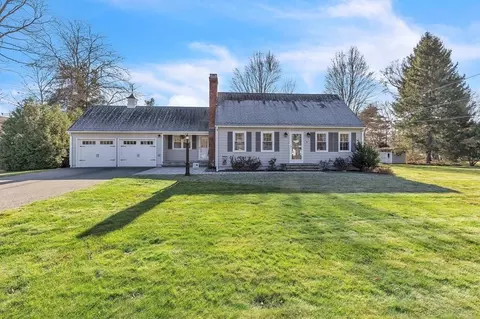 4 Pomeroy St, Wilbraham, MA 01095