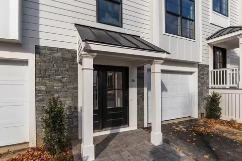 68 Prospect St #16, Peabody, MA 01960