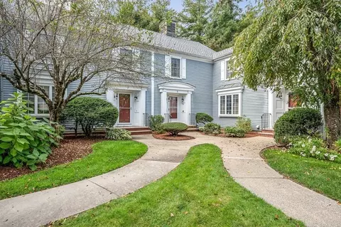 5 Holly Gate Cir #5, Middleton, MA 01949