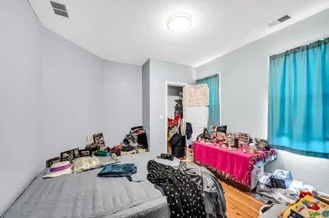 74-76 Clantoy St, Springfield, MA 01104 photo 25