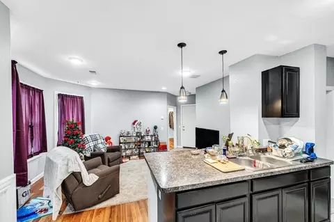 74-76 Clantoy St, Springfield, MA 01104 photo 6
