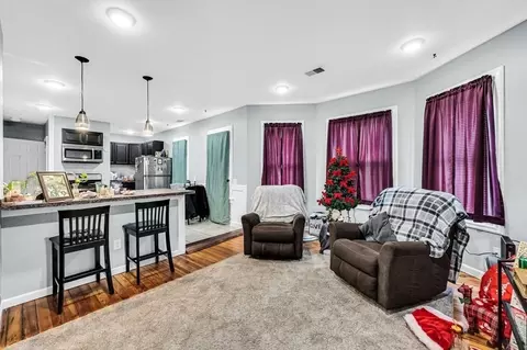 74-76 Clantoy St, Springfield, MA 01104 photo 4