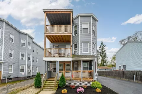 74-76 Clantoy St, Springfield, MA 01104