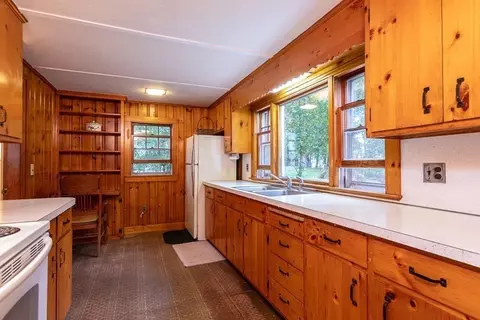 306 Main St, Rowley, MA 01969 photo 5