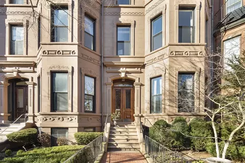 175 Marlborough St #PH, Boston, MA 02116
