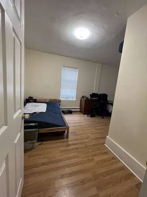 8 Ingalls St, Worcester, MA 01604 photo 11
