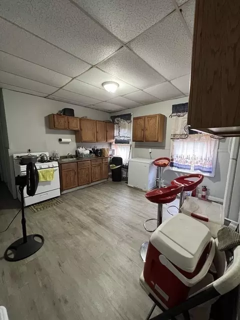 8 Ingalls St, Worcester, MA 01604 photo 8