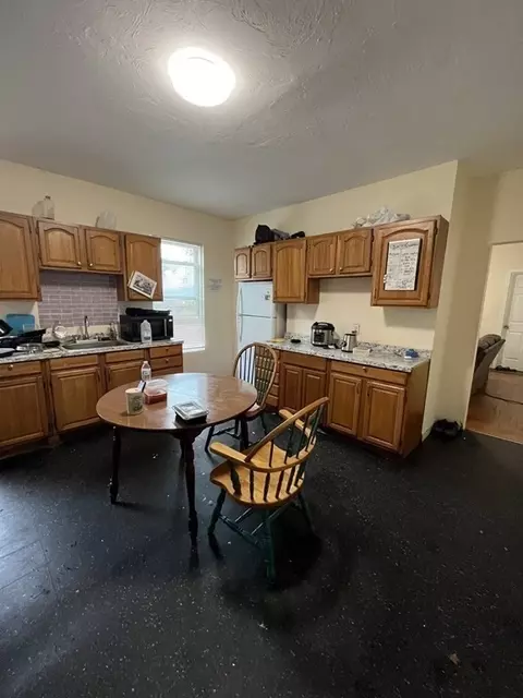 8 Ingalls St, Worcester, MA 01604 photo 18