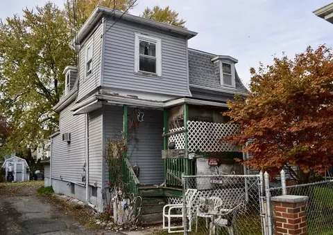 11 Sellon Pl, Somerville, MA 02145