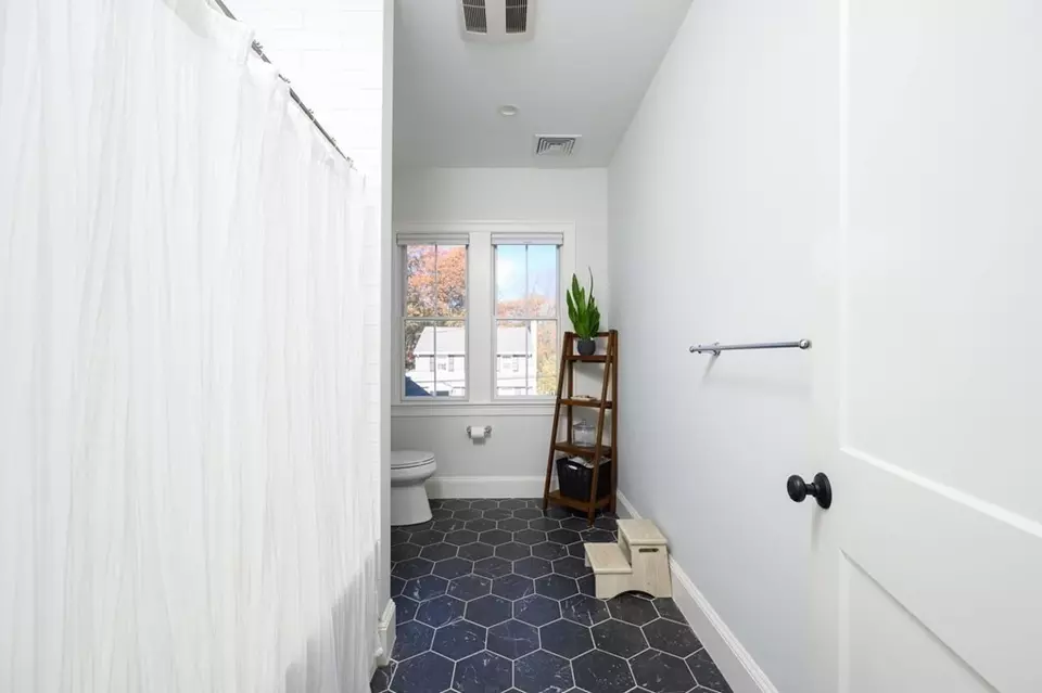  39 Rose St, Milton, MA 02186 photo 16