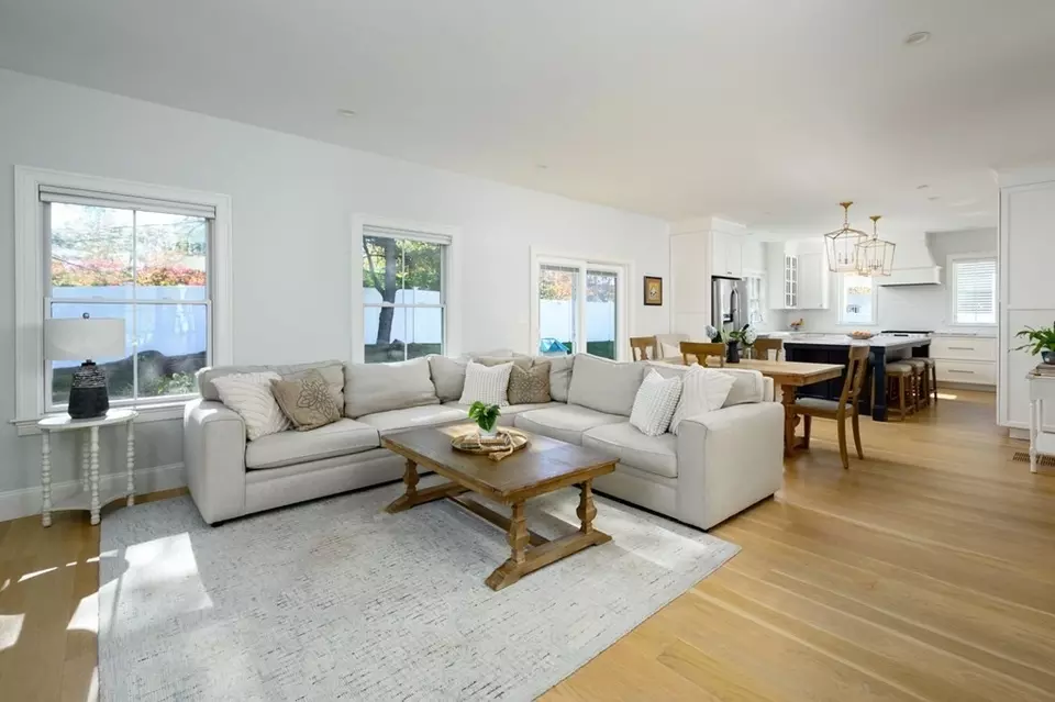  39 Rose St, Milton, MA 02186 photo 8