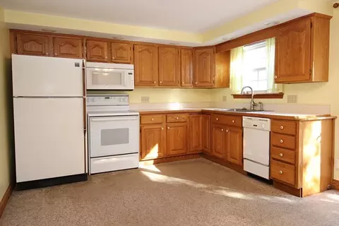 18 Pearl Rd, Saugus, MA 01906 photo 2