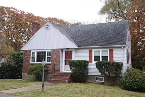 18 Pearl Rd, Saugus, MA 01906