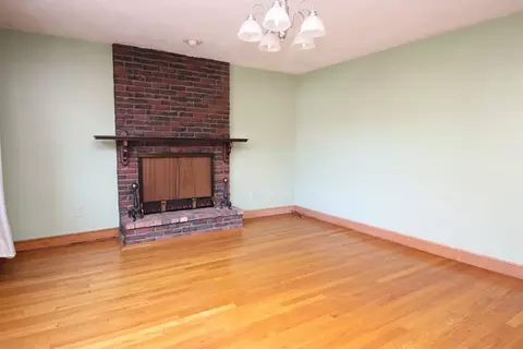 18 Pearl Rd, Saugus, MA 01906 photo 8