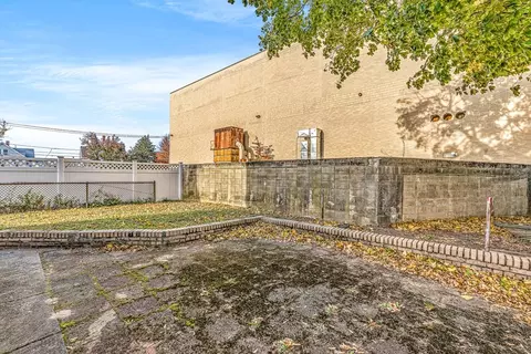 35 Pleasant St, Everett, MA 02149 photo 40