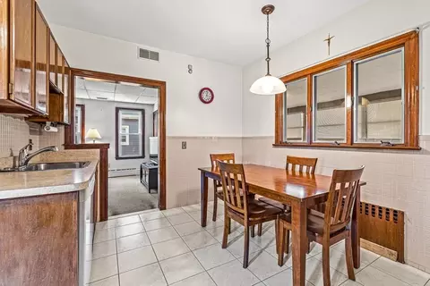35 Pleasant St, Everett, MA 02149 photo 18