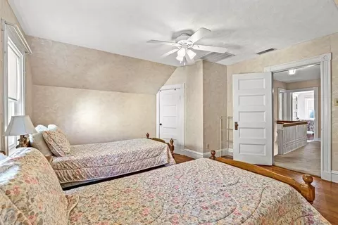 35 Pleasant St, Everett, MA 02149 photo 29