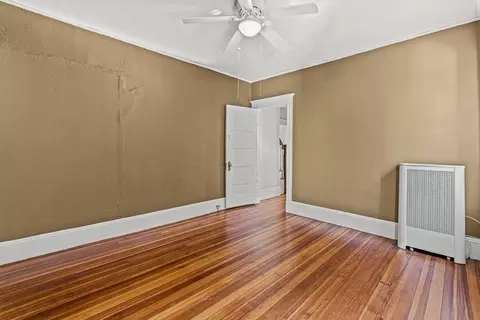 35 Pleasant St, Everett, MA 02149 photo 14
