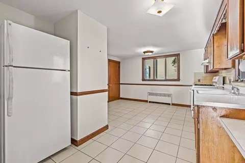 35 Pleasant St, Everett, MA 02149 photo 10