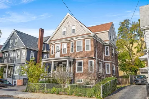 35 Pleasant St, Everett, MA 02149 photo 1