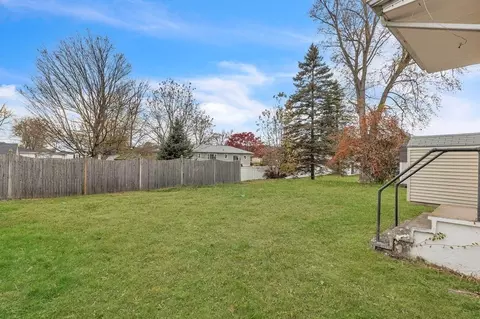 77 Norman St, Chicopee, MA 01013 photo 33