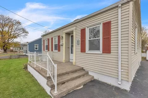 77 Norman St, Chicopee, MA 01013 photo 6