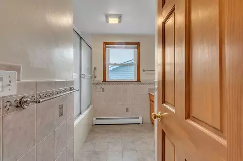77 Norman St, Chicopee, MA 01013 photo 28