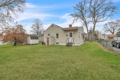 77 Norman St, Chicopee, MA 01013 photo 32