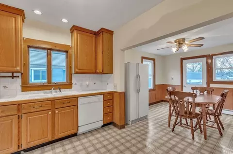 77 Norman St, Chicopee, MA 01013 photo 11
