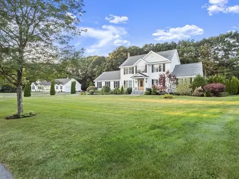 49 Brook Ln, Gardner, MA 01440